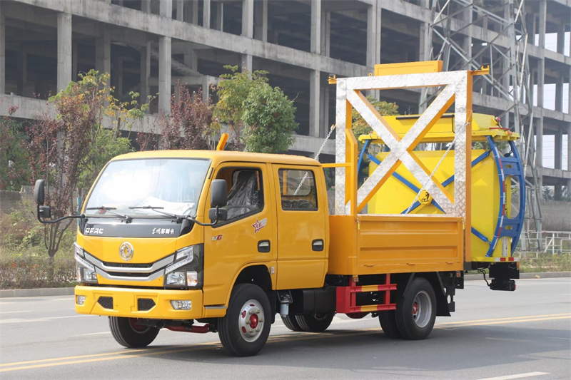 江铃蓝牌防撞缓冲车